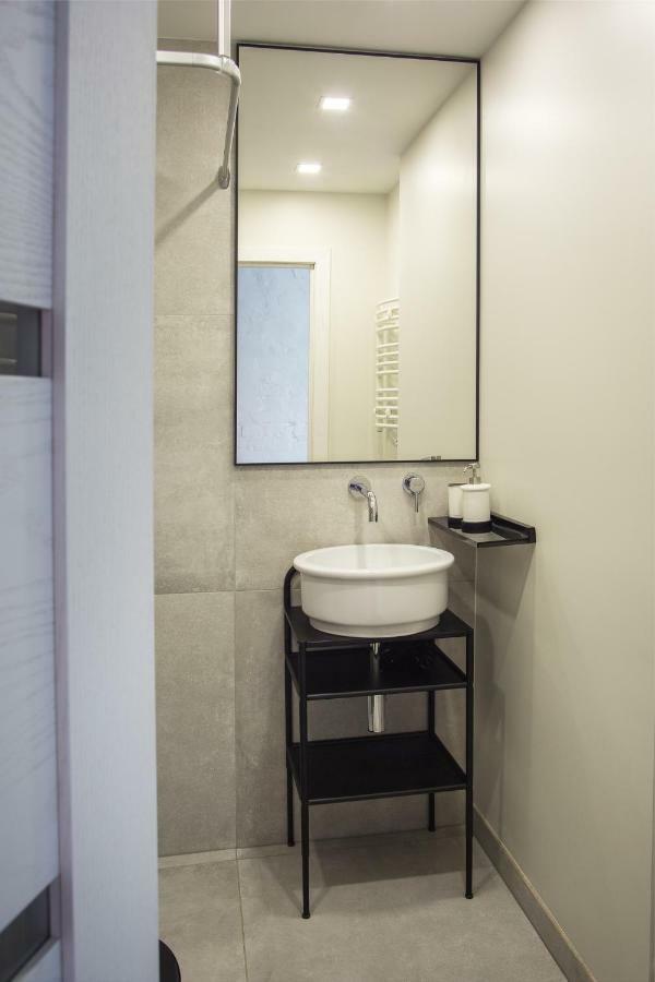 Downtown Apartment Rentals 2 Šiauliai Buitenkant foto